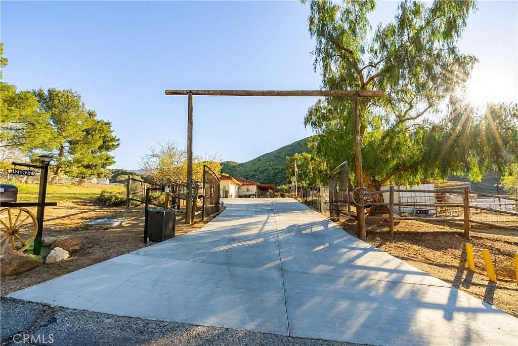 2.52 Acres of Land with Home for Sale in Acton, California