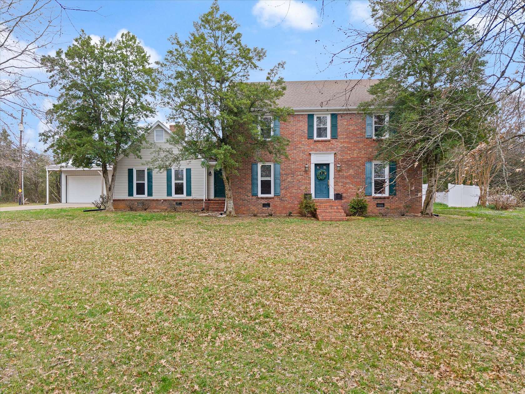 10 Acres of Recreational Land with Home for Sale in Lascassas, Tennessee