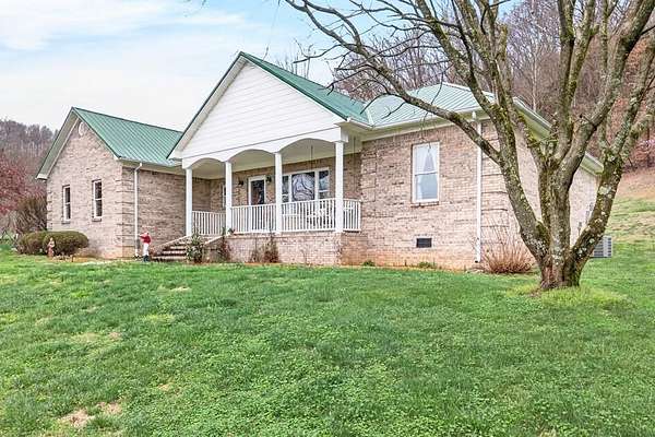 5 Acres of Land with Home for Sale in Sparta, Tennessee