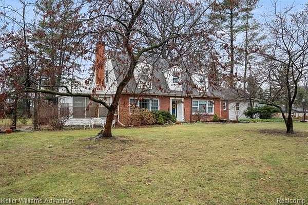 2 Acres of Land with Home for Sale in Dearborn Heights, Michigan