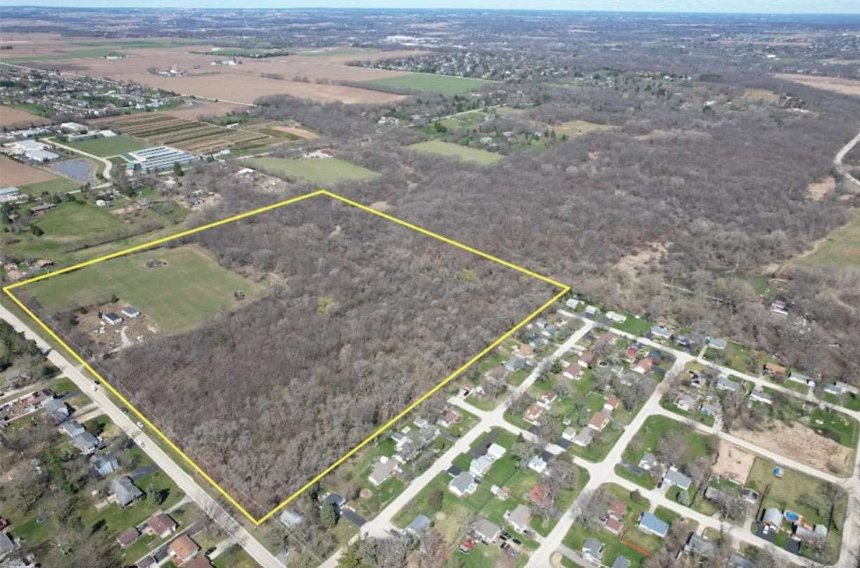 5.5 Acres of Residential Land for Sale in McHenry, Illinois