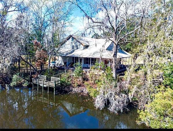 1.52 Acres of Land with Home for Sale in St. Marys, Georgia