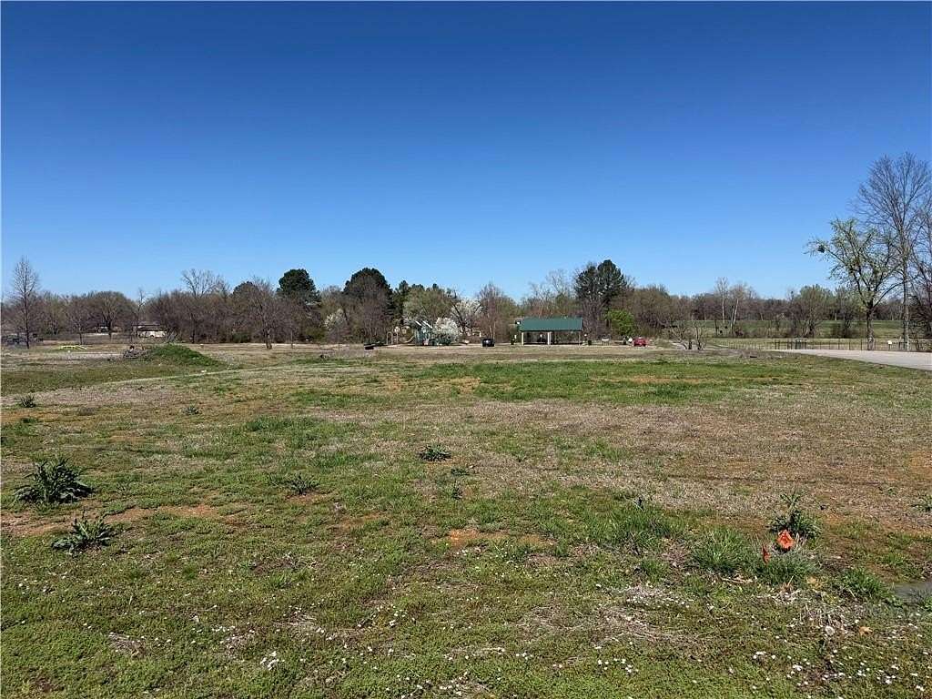 1.32 Acres of Residential Land for Sale in Lavaca, Arkansas
