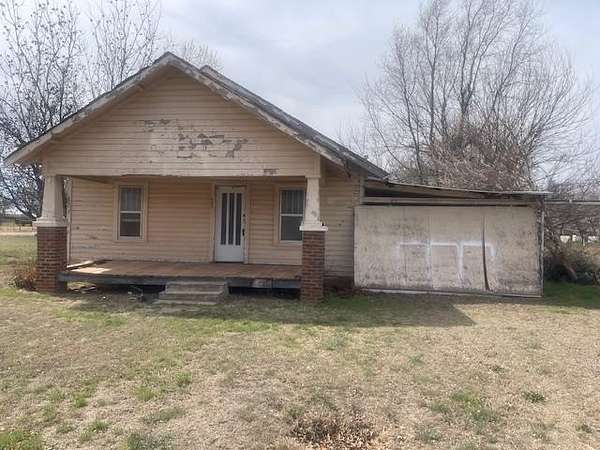 0.56 Acres of Residential Land for Sale in Mountain View, Oklahoma