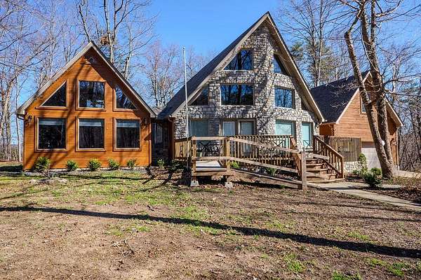 4.37 Acres of Land with Home for Sale in Berea, Kentucky