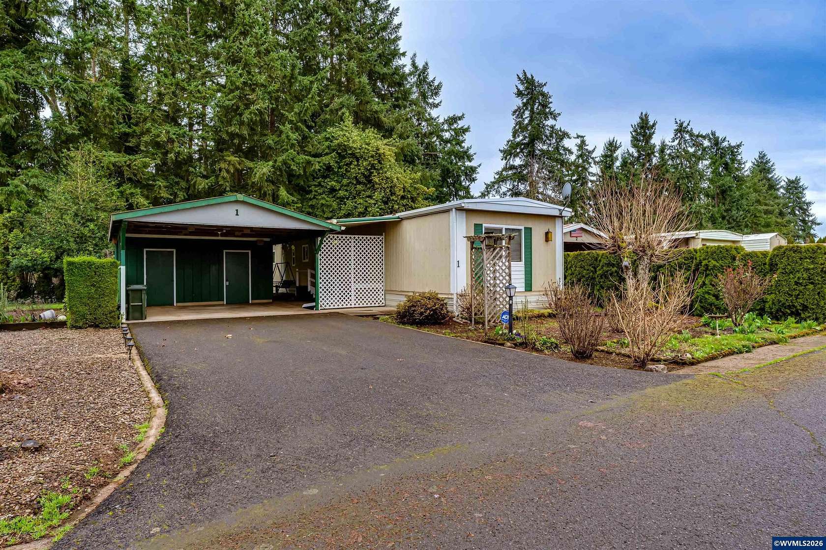 0.01 Acres of Land with Home for Sale in Creswell, Oregon