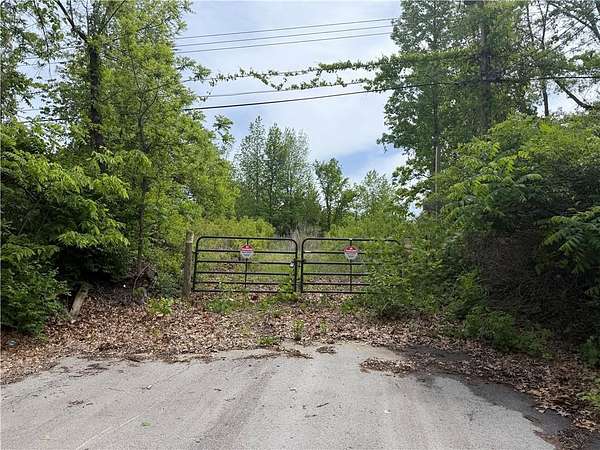 10 Acres of Residential Land for Sale in Kansas City, Kansas