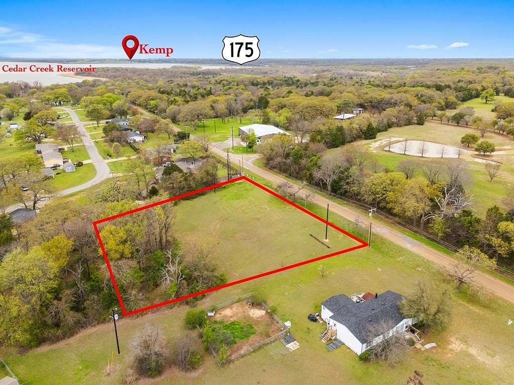 1 Acre of Residential Land for Sale in Kemp, Texas