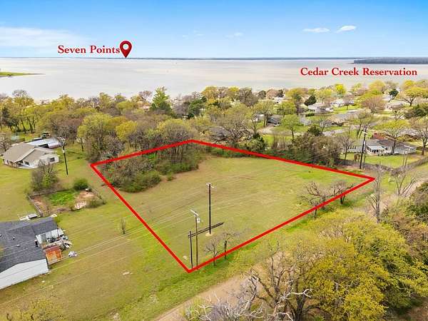1 Acre of Residential Land for Sale in Kemp, Texas