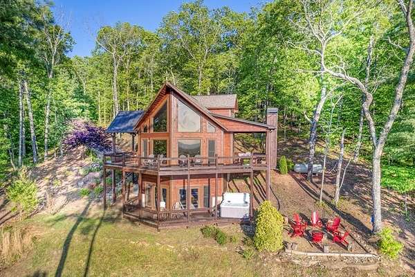 1.5 Acres of Land with Home for Sale in Mineral Bluff, Georgia