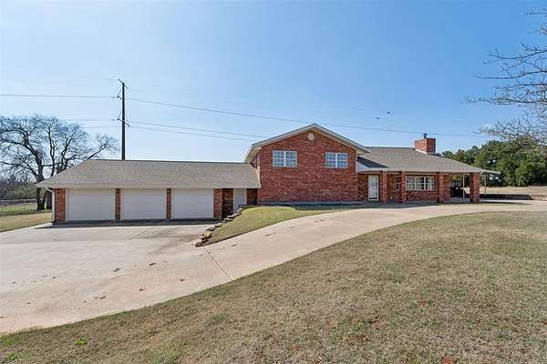 5 Acres of Land with Home for Sale in Norman, Oklahoma