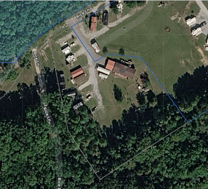 2 Acres of Improved Mixed-Use Land for Sale in Springville, Tennessee