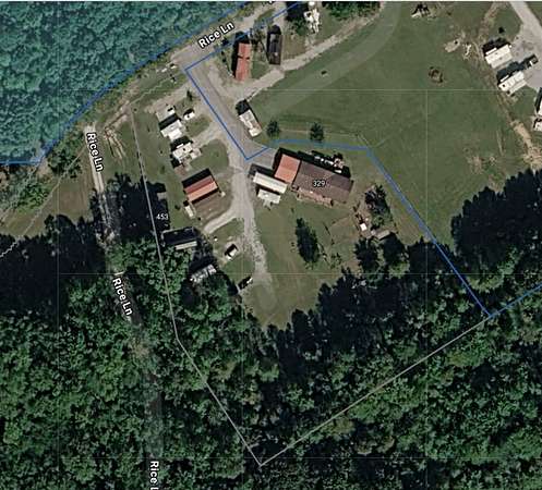 2 Acres of Improved Mixed-Use Land for Sale in Springville, Tennessee