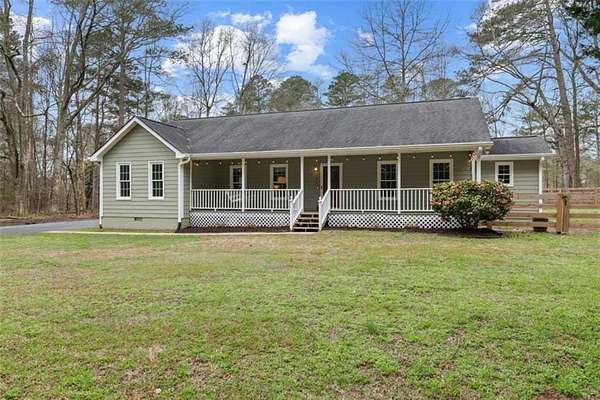 2 Acres of Land with Home for Sale in Fayetteville, Georgia