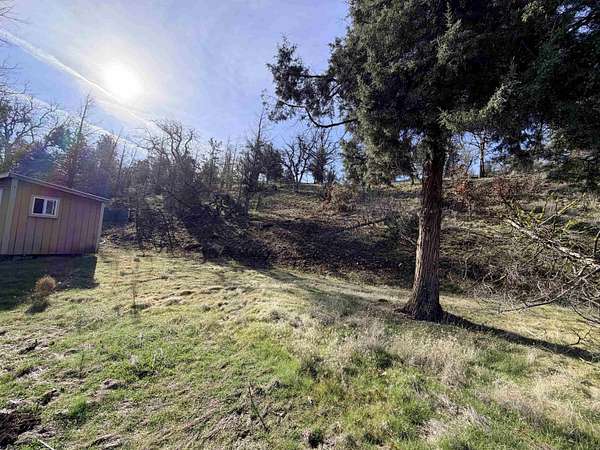 2.7 Acres of Residential Land for Sale in Montague, California