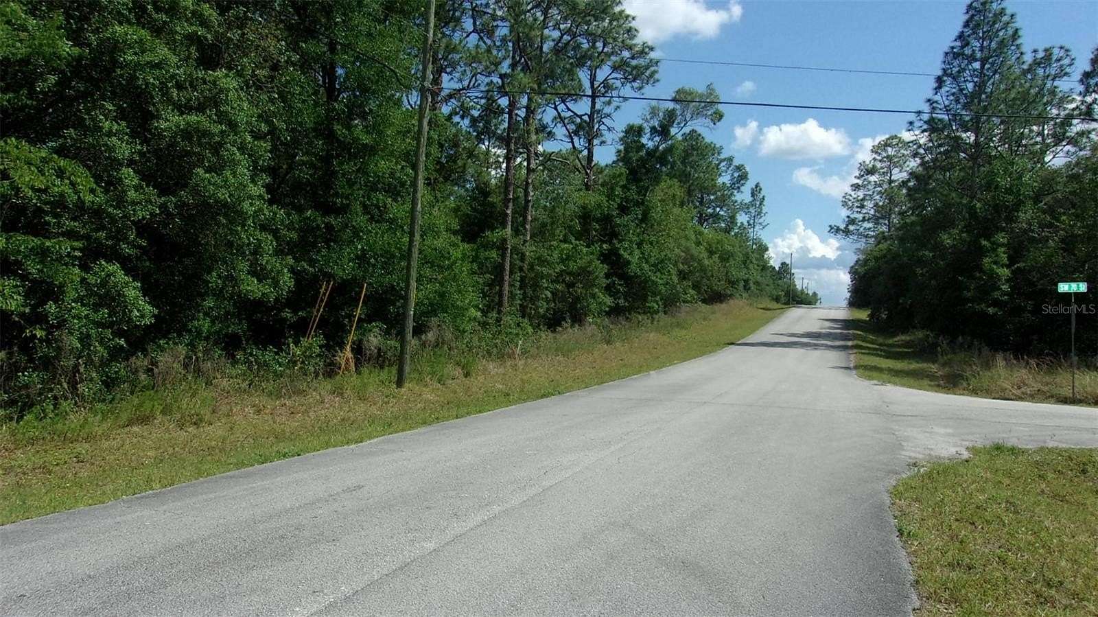 0.96 Acres of Residential Land for Sale in Dunnellon, Florida