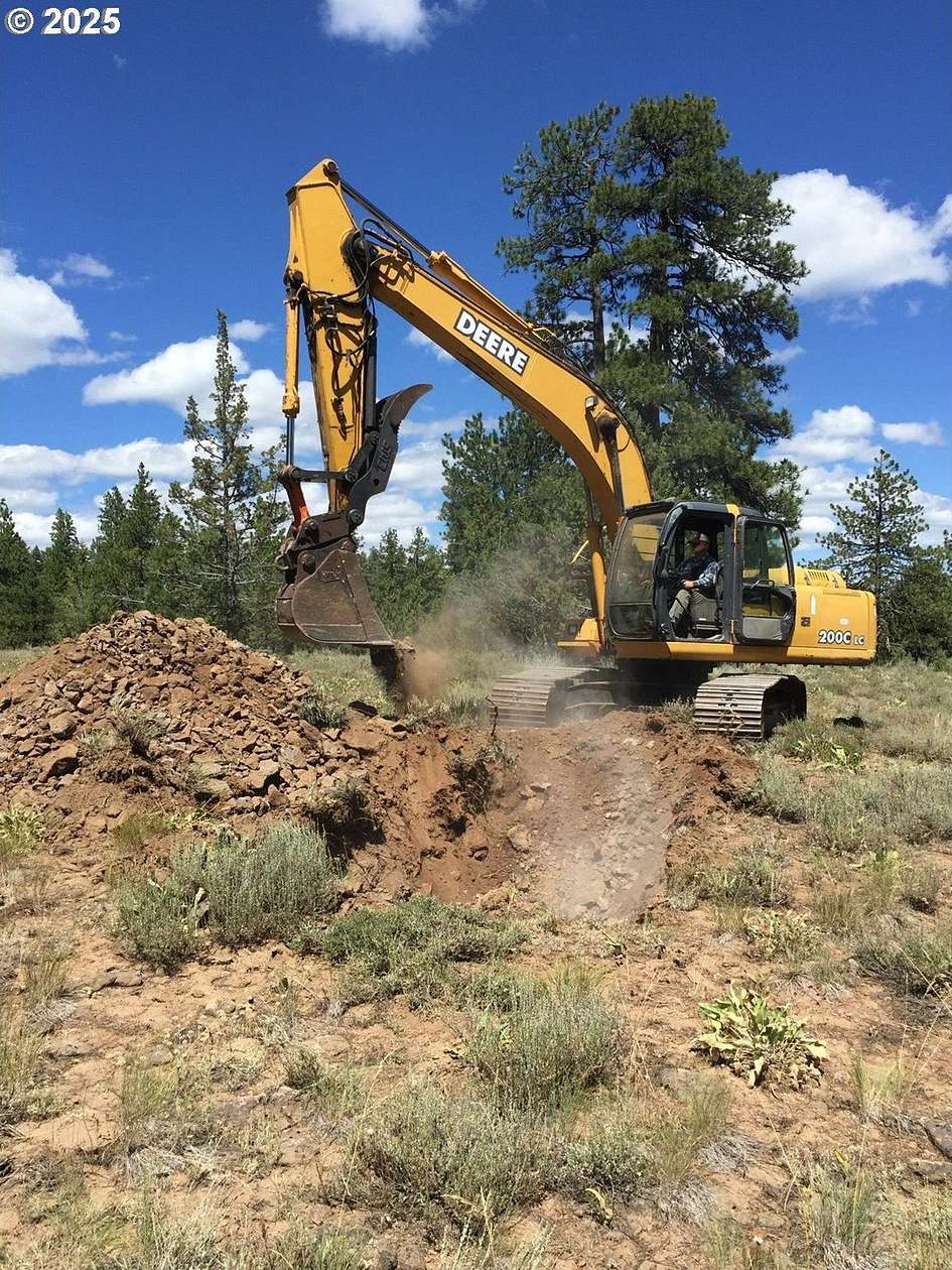 20.7 Acres of Commercial Land for Sale in Burns, Oregon