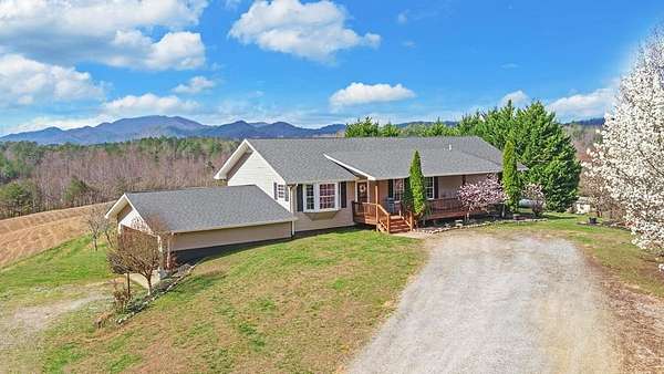15.5 Acres of Land with Home for Sale in Farner, Tennessee