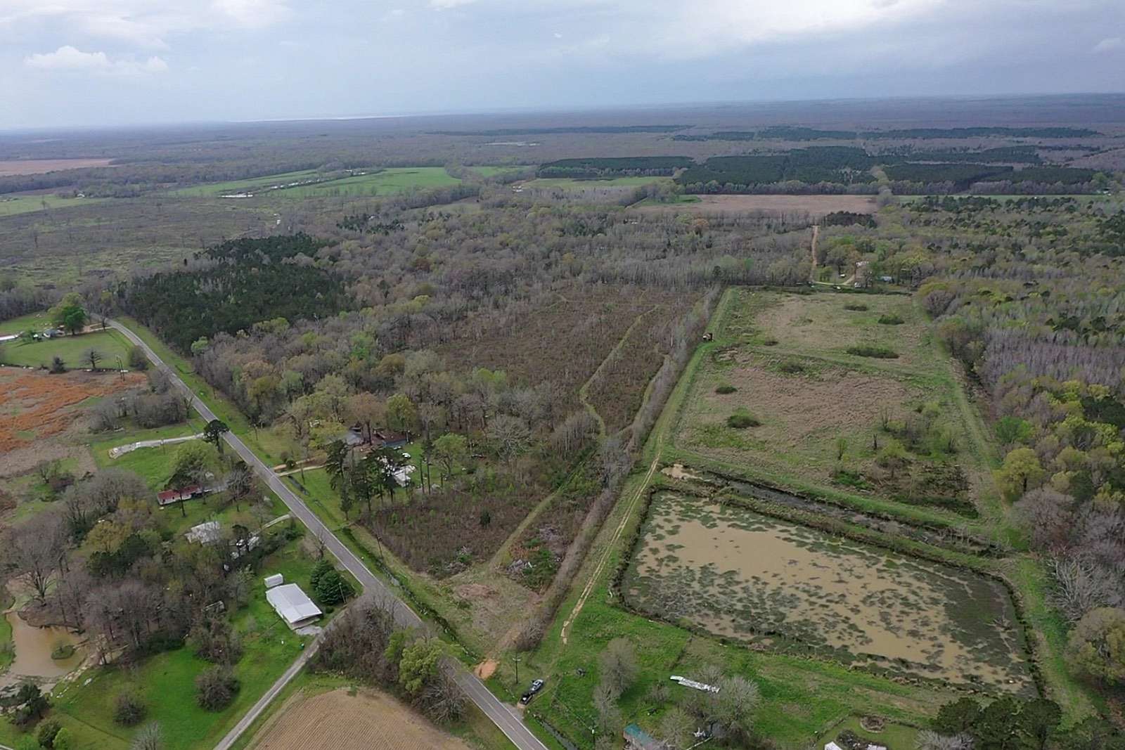 25 Acres of Recreational Land for Sale in Jonesville, Louisiana