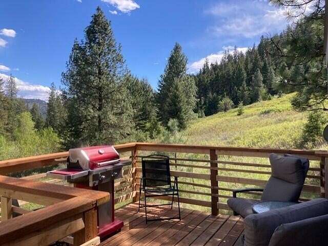 11.4 Acres of Recreational Land with Home for Sale in Kettle Falls, Washington