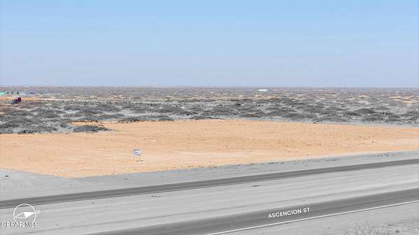 2.2 Acres of Commercial Land for Sale in El Paso, Texas