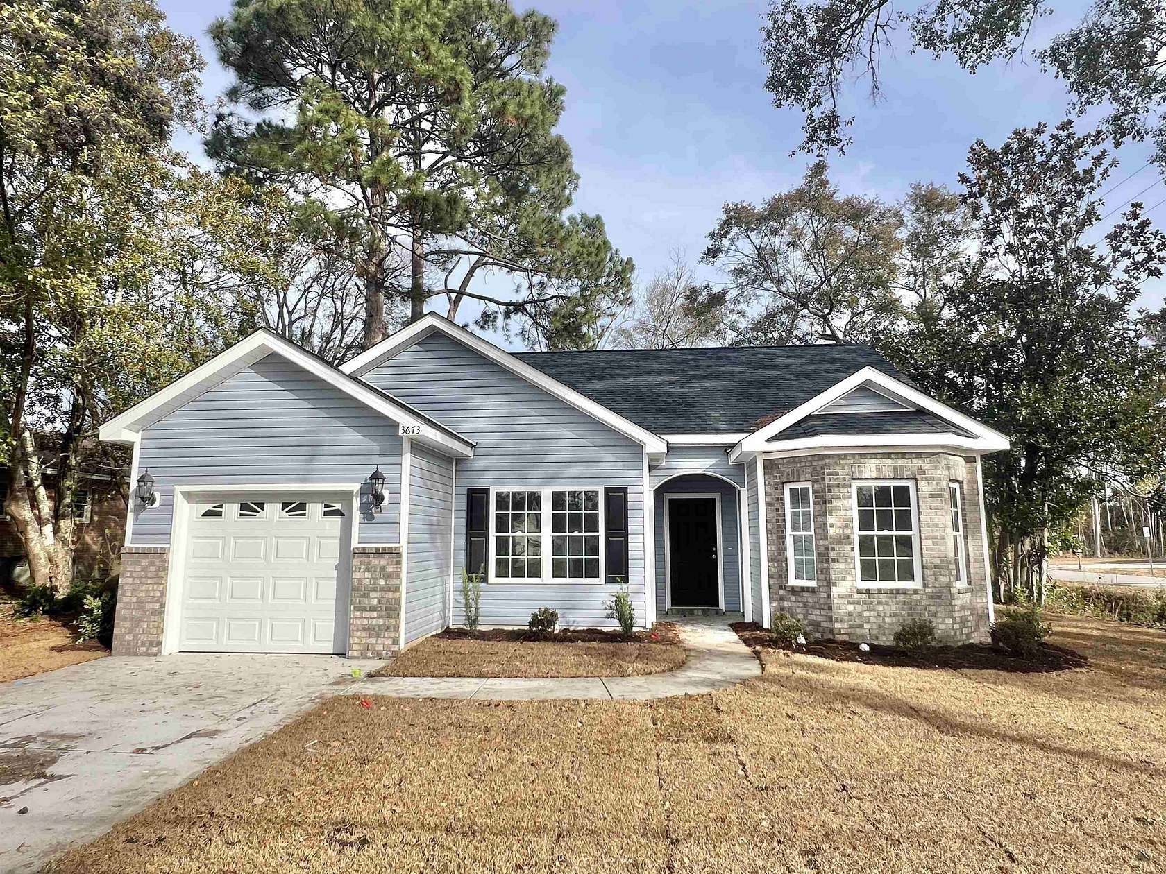 52 Acres of Land with Home for Sale in Marion, South Carolina