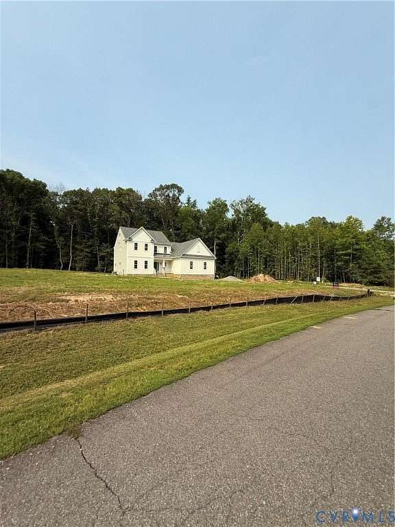 1.79 Acres of Land with Home for Sale in Mechanicsville, Virginia