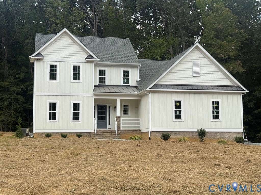 1.79 Acres of Land with Home for Sale in Mechanicsville, Virginia