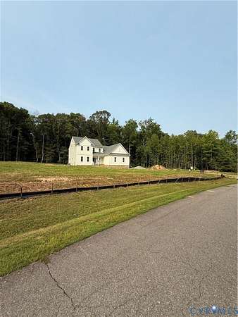 1.79 Acres of Land with Home for Sale in Mechanicsville, Virginia