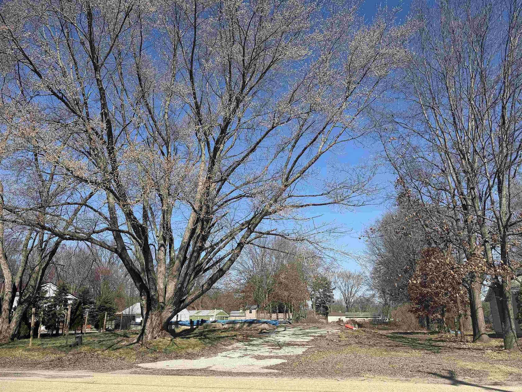 0.9 Acres of Residential Land for Sale in Elkhart, Indiana