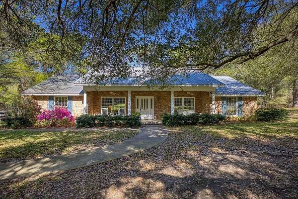 37 Acres of Agricultural Land with Home for Sale in Palestine, Texas