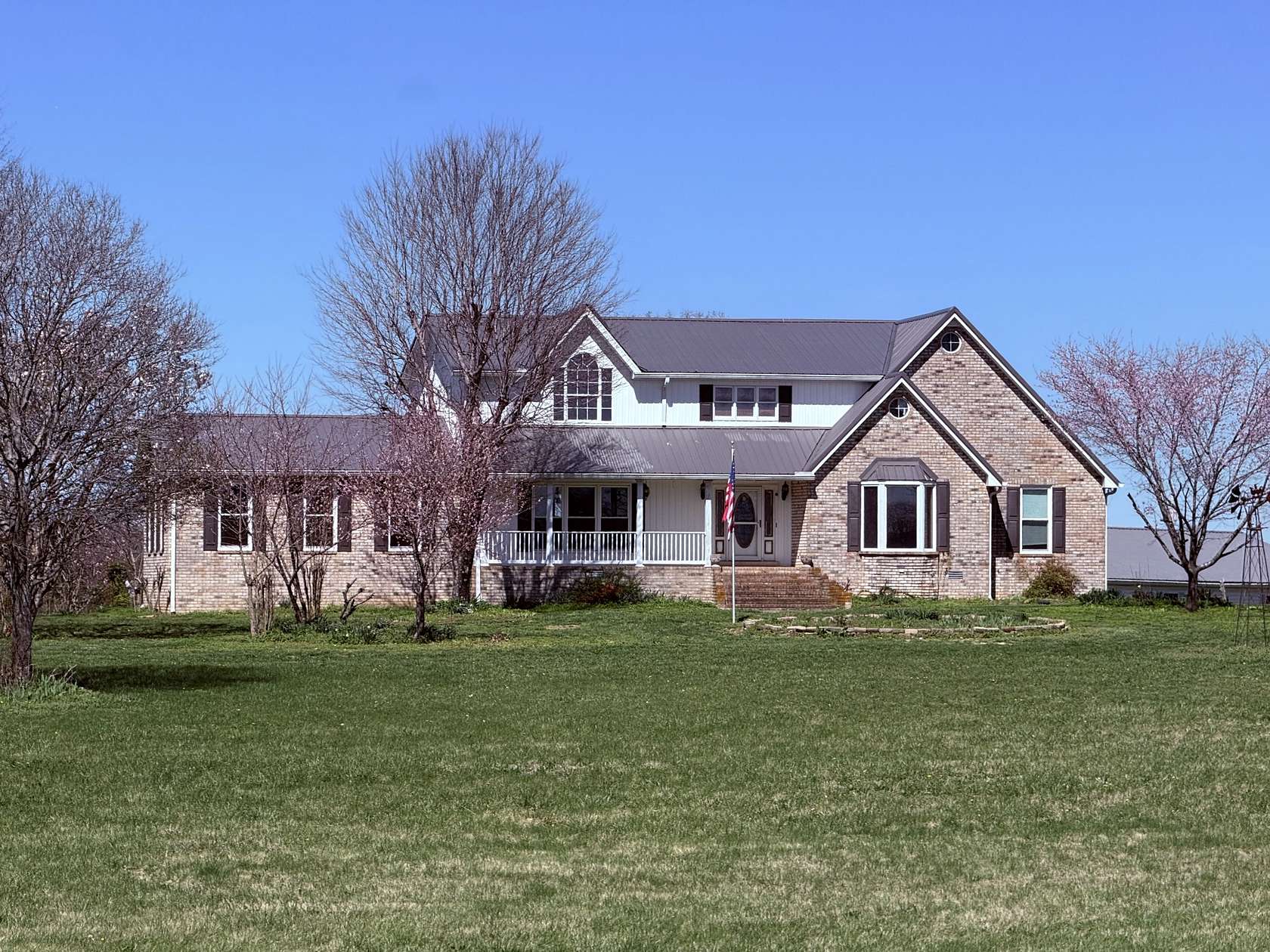 10 Acres of Land with Home for Sale in Dickson, Tennessee