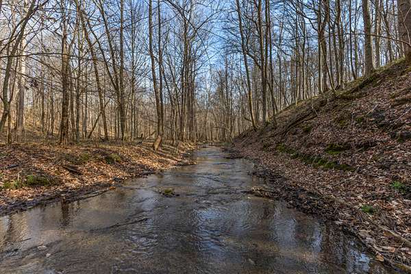 3.23 Acres of Residential Land for Sale in Ashland City, Tennessee