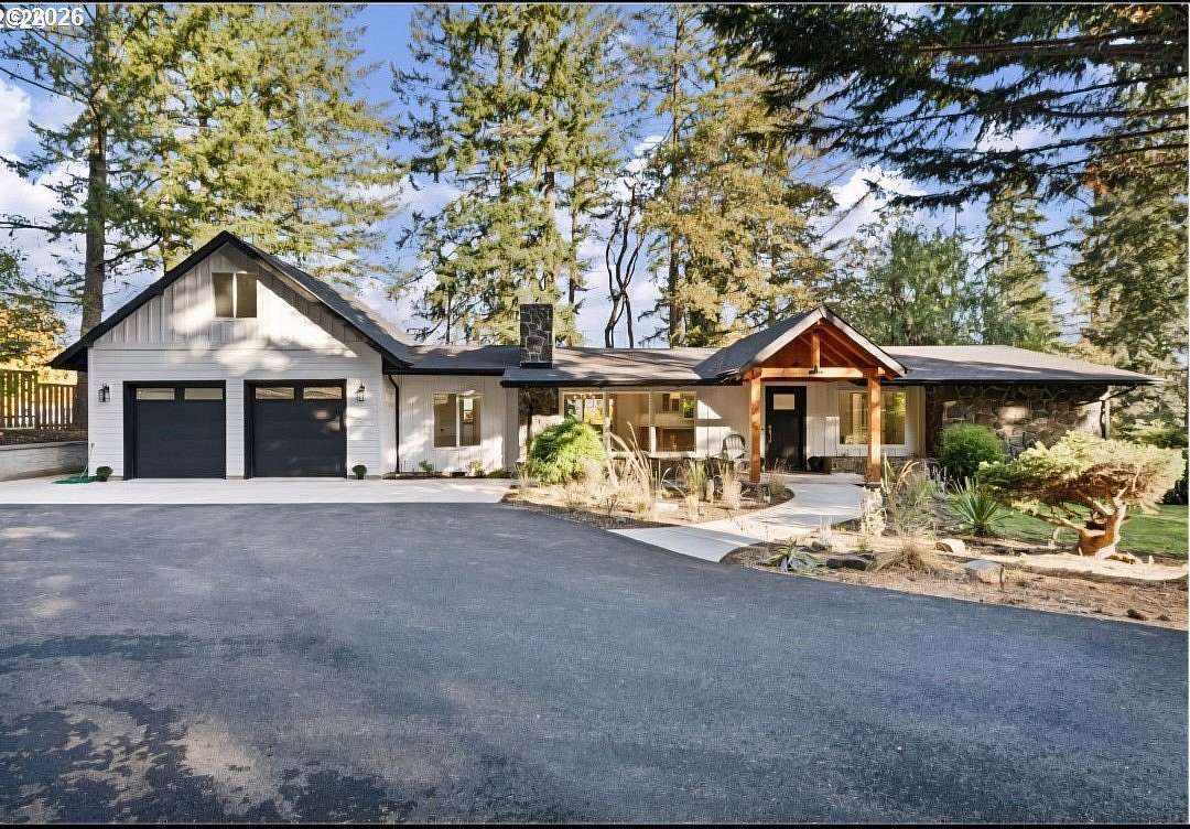 1.86 Acres of Land with Home for Sale in Cottage Grove, Oregon
