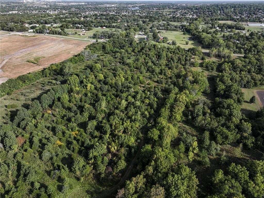 15 Acres of Land for Sale in Raymore, Missouri