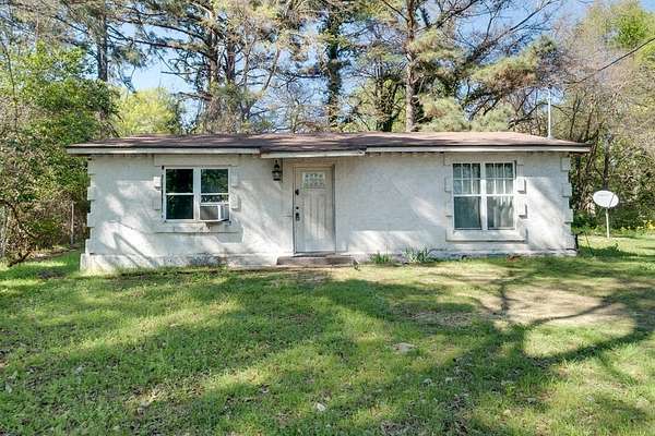 5 Acres of Land with Home for Sale in Palestine, Texas