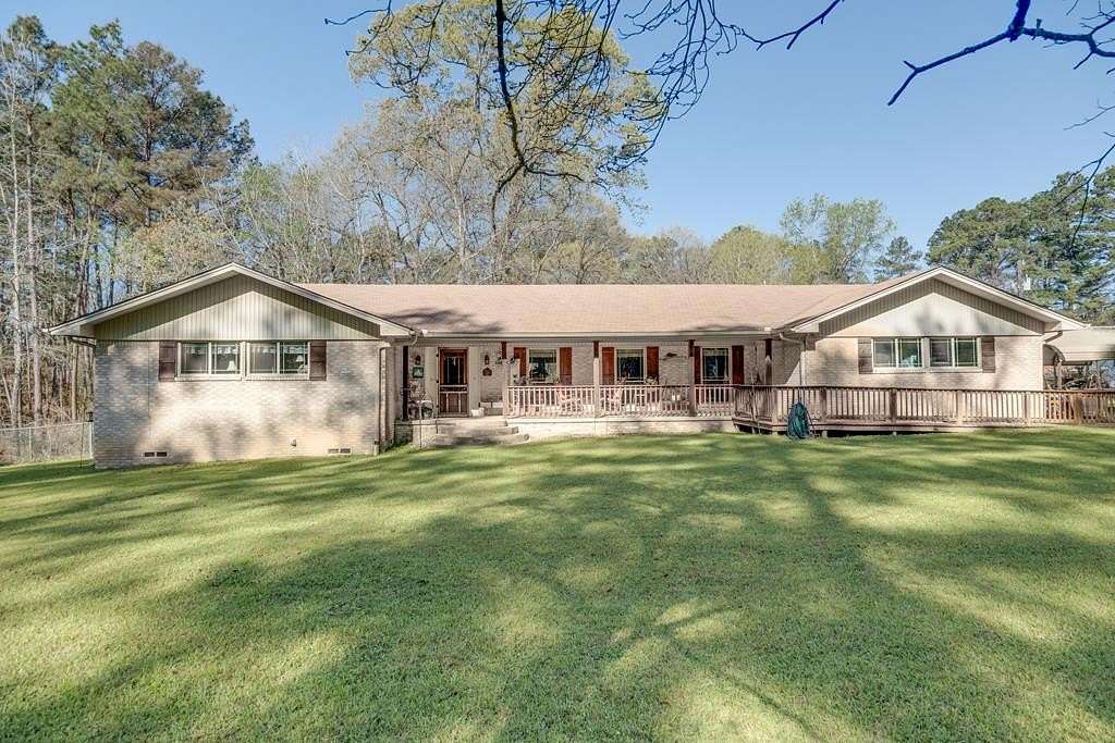 7.76 Acres of Land with Home for Sale in Palestine, Texas