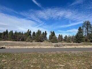 0.41 Acres of Residential Land for Sale in Klamath Falls, Oregon