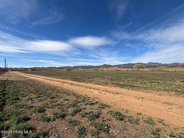 2.76 Acres of Residential Land for Sale in Dewey-Humboldt, Arizona