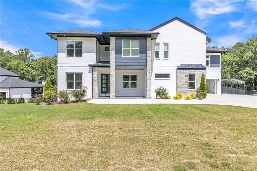 2.32 Acres of Land with Home for Lease in Buford, Georgia