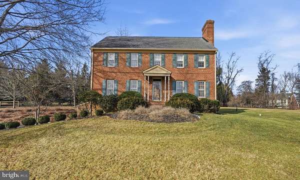 2.67 Acres of Land with Home for Sale in Great Falls, Virginia