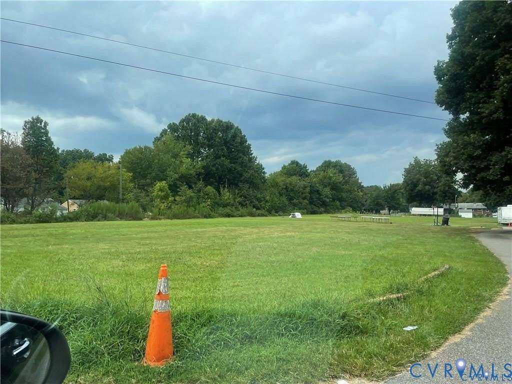 2.84 Acres of Land with Home for Sale in Richmond, Virginia