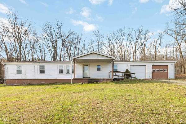 1.52 Acres of Land with Home for Sale in Waynesburg, Kentucky