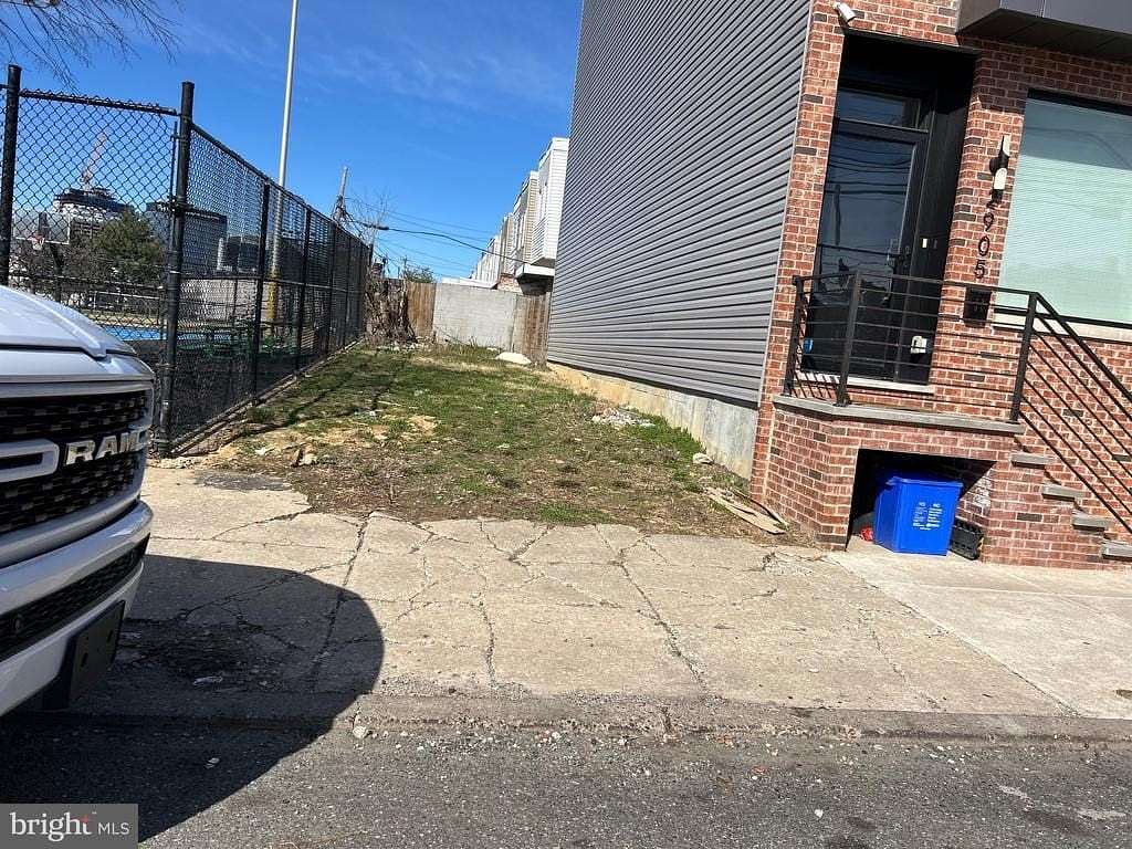 0.02 Acres of Land for Sale in Philadelphia, Pennsylvania