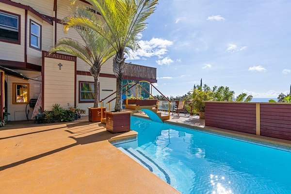 3.19 Acres of Land with Home for Sale in Kailua-Kona, Hawaii