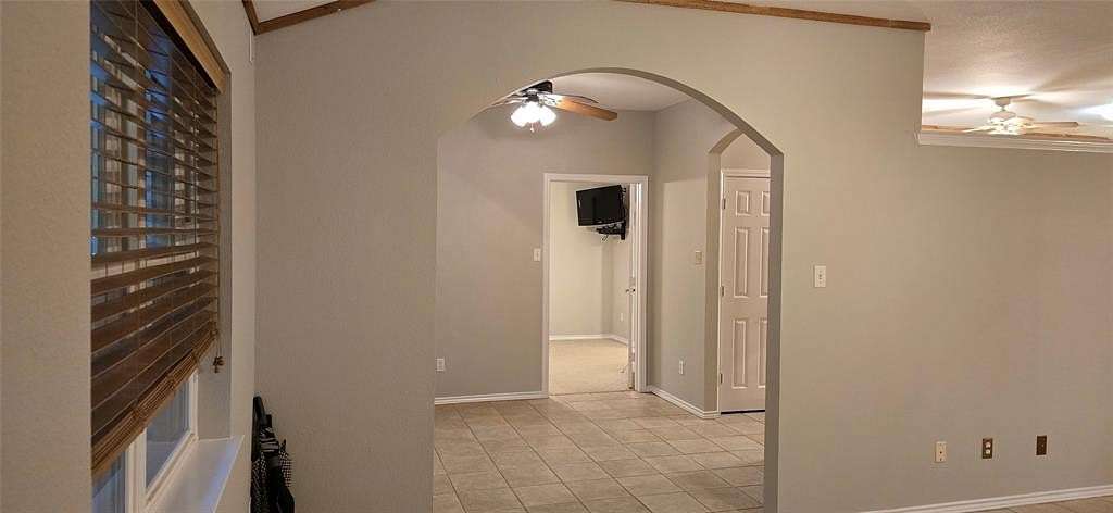 49.2 Acres of Agricultural Land with Home for Lease in Bonham, Texas