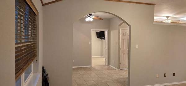 49.2 Acres of Agricultural Land with Home for Lease in Bonham, Texas