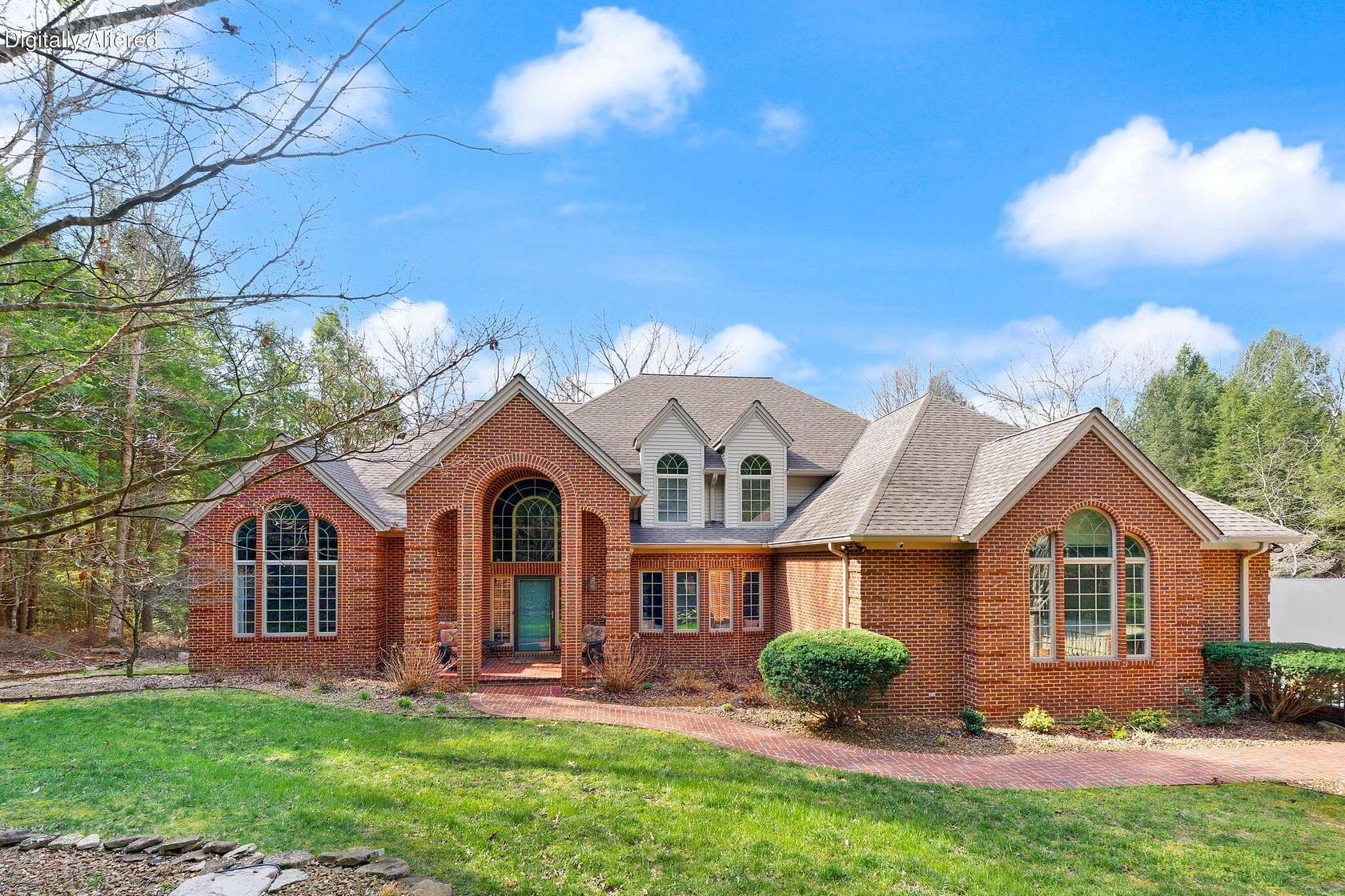 2.27 Acres of Land with Home for Sale in London, Kentucky