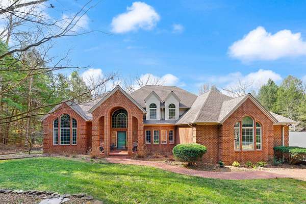 2.27 Acres of Land with Home for Sale in London, Kentucky