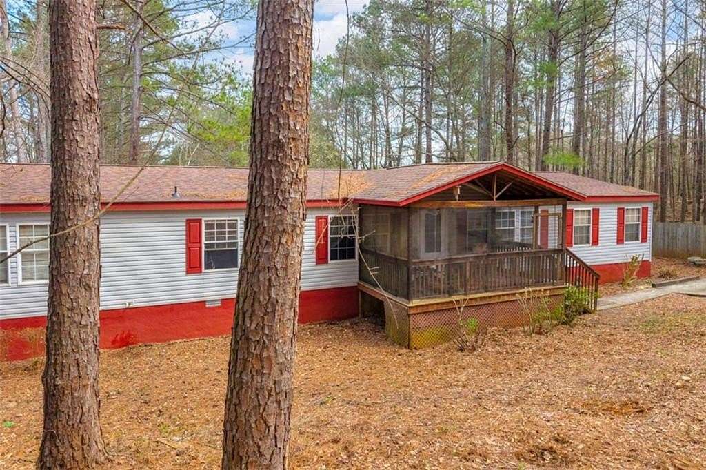 5.49 Acres of Land with Home for Sale in Danielsville, Georgia